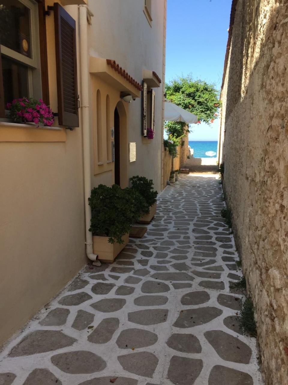 Asterias Studios & Apartments Kalyves Exterior photo